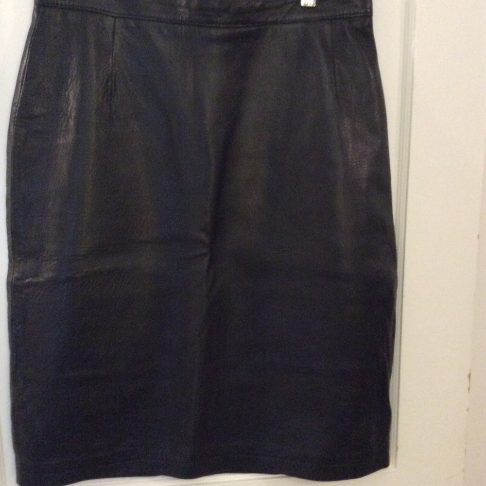 Ladies black leather skirt